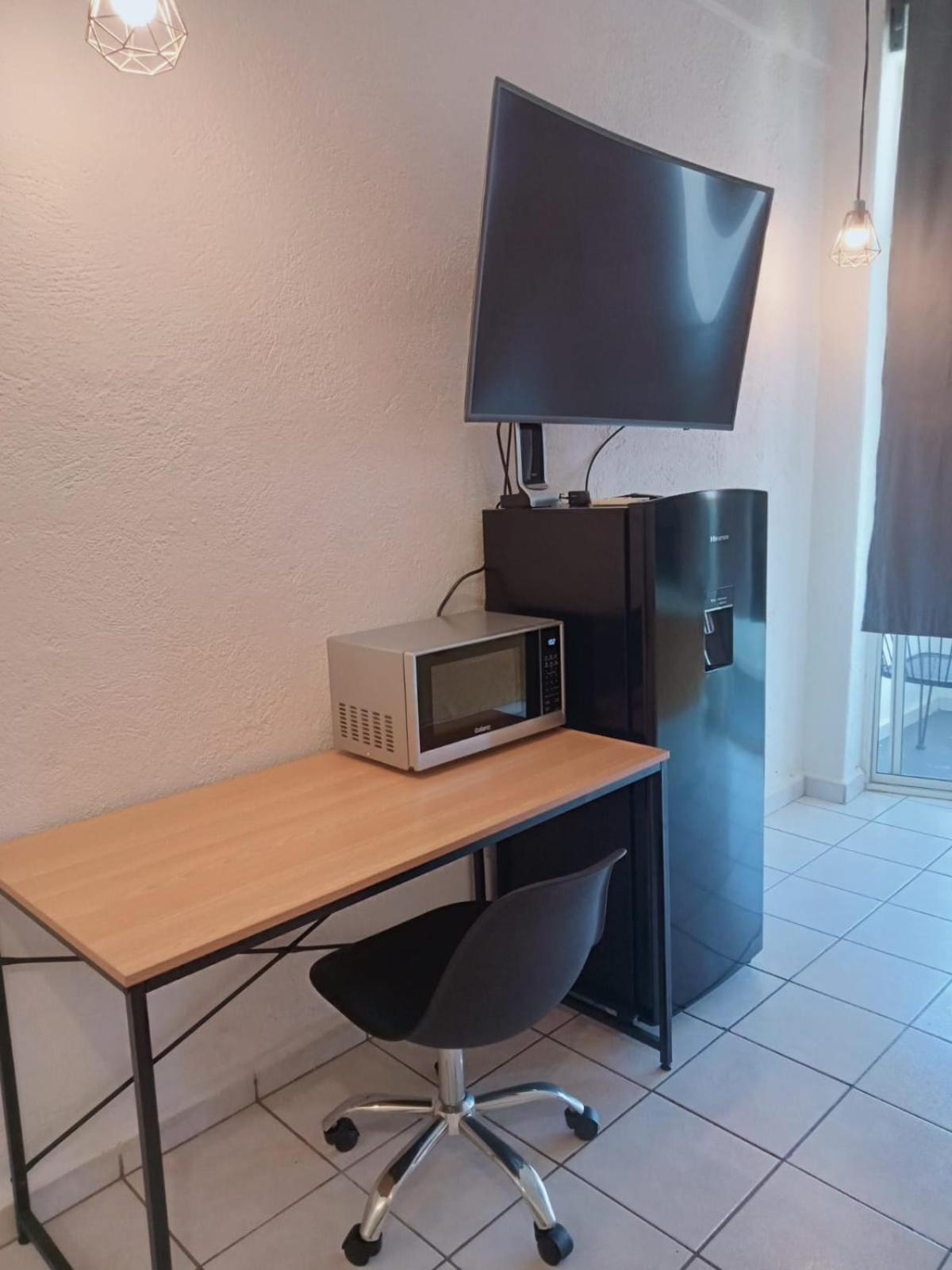 Lovely Studio Apartment With Balcony Ac & Wi-Fi, Minutes From Downtown! Zihuatanejo Kültér fotó